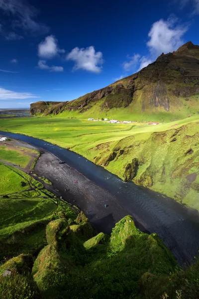 Vista al paisaje de montaña en Islandia — Foto de Stock