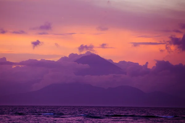 Hint Okyanusu, Endonezya, Lombok Adası doğal manzaraya — Stok fotoğraf