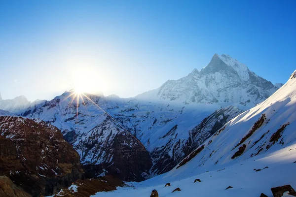 Schöne Landschaft des Himalaya-Gebirges — Stockfoto