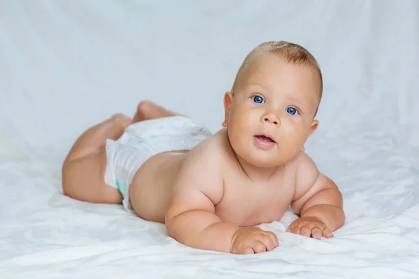 Lindo bebé niño de cerca — Foto de Stock