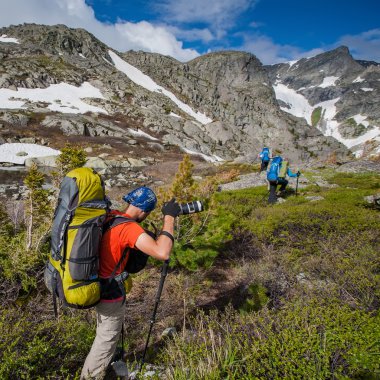 Backpacker Altay Dağları, Rusya'nın dağlarında yürüyüş