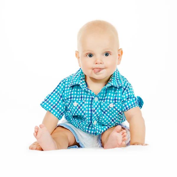 Schattige babyjongen tegen witte achtergrond — Stockfoto