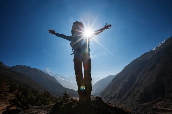 Wanderer auf dem Trek im Himalaya, Khumbu-Tal, Nepal — Stockfoto