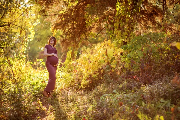 ผู้หญิงตั้งครรภ์ — ภาพถ่ายสต็อก