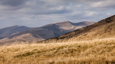 Sonbaharın güzel Karpat Dağları