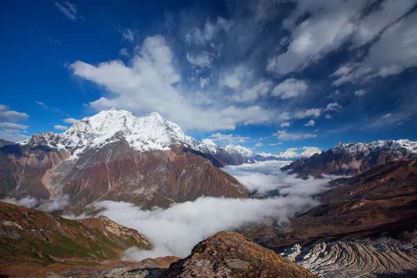 ヒマラヤ山脈の美しい風景 — ストック写真