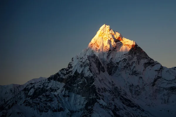 Beautiful landscape of Himalayas mountains — Stock Photo, Image