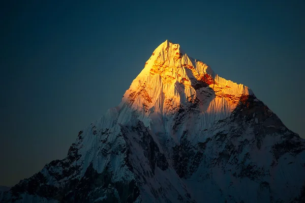 Himalája hegység gyönyörű táját — Stock Fotó