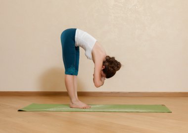 Kafkas kadın pratik yoga stüdyosu