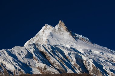 Manaslu güneş doğarken