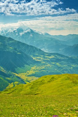 Dağları ile güzel manzaralar