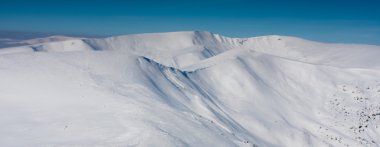 Kış dağ manzaralı görünüm