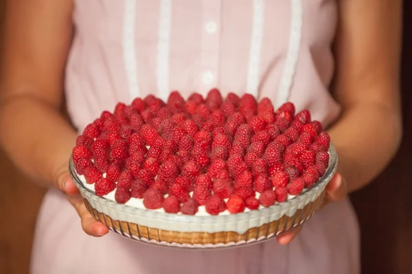 Himbeerkuchen für den Urlaub — Stockfoto