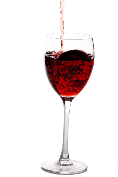 Vin turnat în pahar de vin — Fotografie, imagine de stoc