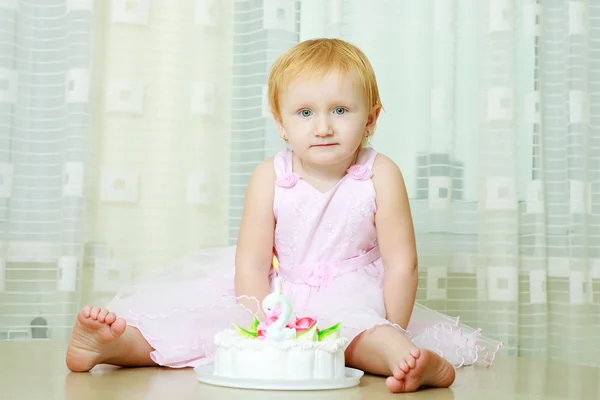 Kislány sütemény — Stock Fotó