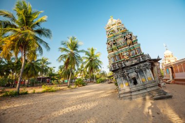 Sri Lanka'da tsunami sonra Hindu tapınağı