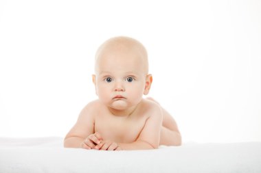 Şirin bebek çocuk beyaz arka plan karşı