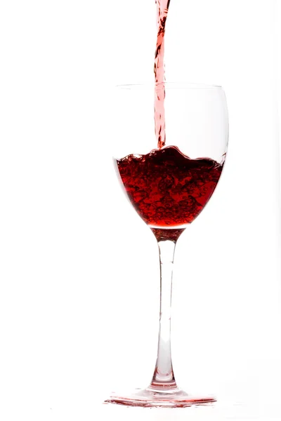 Vino vierte en copa de vino — Foto de Stock