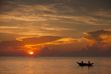 Fishman tekne ile Hint Okyanusu, Sri Lanka, doğal görünümü
