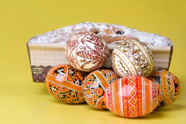Handmade decorated easter eggs — Stock Photo, Image
