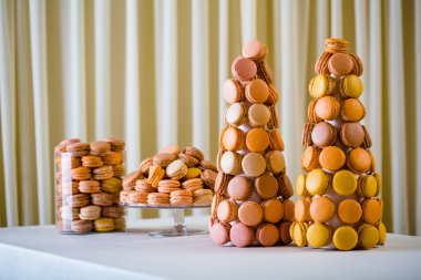 Bir macaron - tatlı beze tabanlı Konfeksiyon 