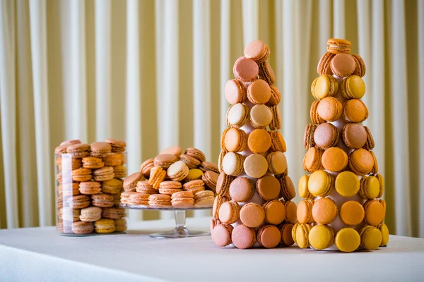 Eine Macaron - süße Süßigkeit auf Baiser-Basis — Stockfoto