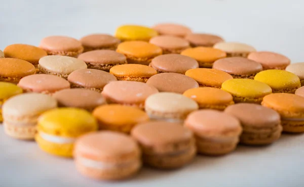 Eine Macaron - süße Süßigkeit auf Baiser-Basis — Stockfoto