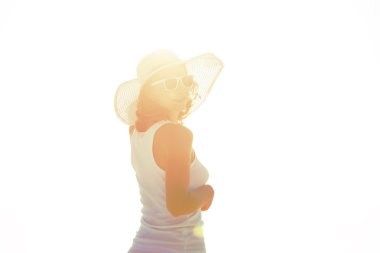 Beyaz kadın güzel deniz kıyısı aittir