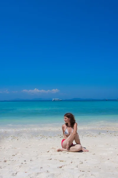 Yoga na praia — Fotografia de Stock