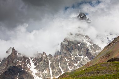 Dağları ile güzel manzaralar