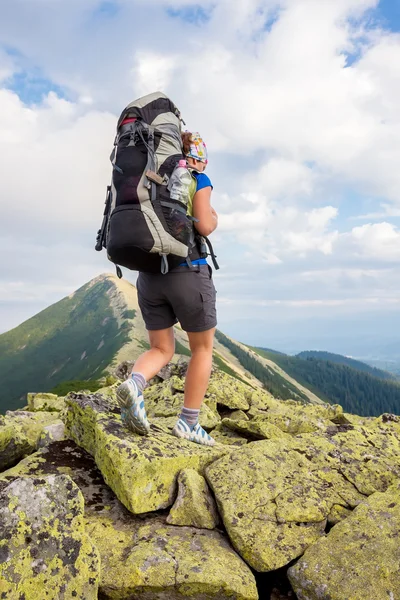 Mendaki di pegunungan Carpathian — Stok Foto