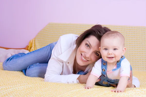 Mother's love, Mother and daughter — Stock Photo, Image
