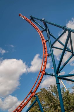 Orlando, Florida. 15 Kasım 2020. Seaworld 'deki yeni buzkıran hız treninin kısmi görünümü (15)