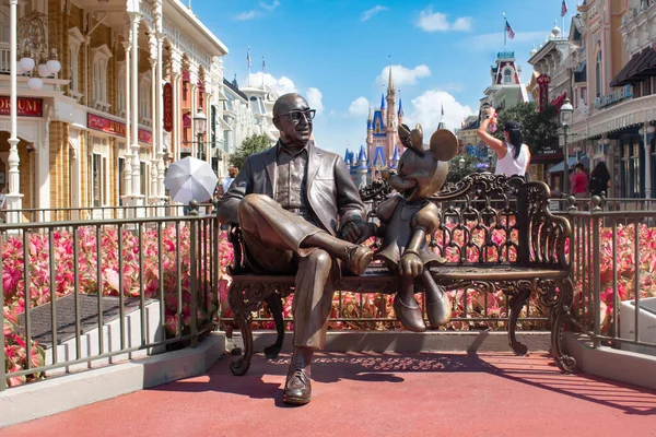 ロイ ディズニー写真素材 ロイヤリティフリーロイ ディズニー画像 Depositphotos