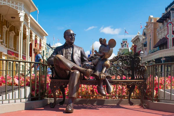 ロイ ディズニー写真素材 ロイヤリティフリーロイ ディズニー画像 Depositphotos ロイ ディズニー写真素材 ロイヤリティフリーロイ ディズニー画像 Depositphotos