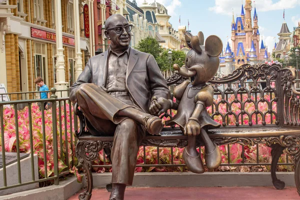 ロイ ディズニー写真素材 ロイヤリティフリーロイ ディズニー画像 Depositphotos ロイ ディズニー写真素材 ロイヤリティフリーロイ ディズニー画像 Depositphotos