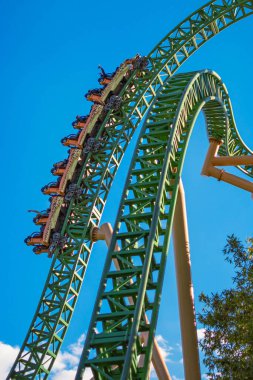  Tampa Körfezi, Florida. 29 Aralık 2020. Busch Gardens 'ta Çita Avı hız treninin keyfini çıkaranlar (6))