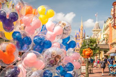 Orlando , Florida. 21 Eylül 2020. Sihirli Krallıkta Disney 'in balonunun üst görünümü (215)