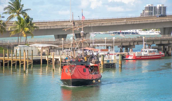 Miami Florida Juni 2021 Blick Auf Das Piratenschiff Bayside Market — Stockfoto