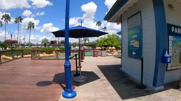 Orlando Florida Agosto 2021 Piedi Verso Corsia Ingresso Vip Seaworld — Video Stock