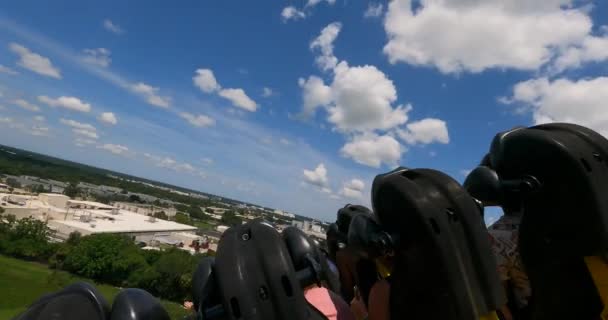 Tampa Bay Florida Augustus 2021 Riding Kumba Achtbaan Bij Busch — Stockvideo