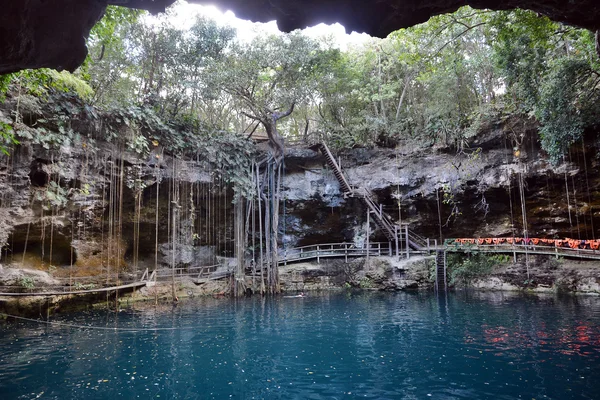 X-Canche cenote 유카탄 반도, 멕시코에서. — 스톡 사진