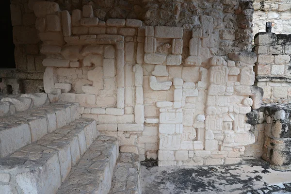 Mayan Ceremonial altar at Ek Balam (black jaguar) in Yucatan Peninsula, Mexico. — Stock Photo, Image