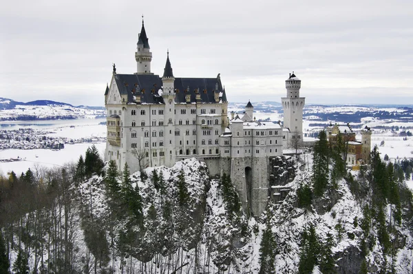 Almanya 'daki Neuschwanstein kalesi. 
