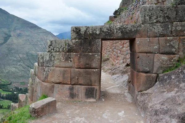 Inca insediamento, Pisac, Perù . — Foto Stock