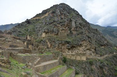 Ollantaytambo, eski Inca Kalesi kutsal vadi, Peru.