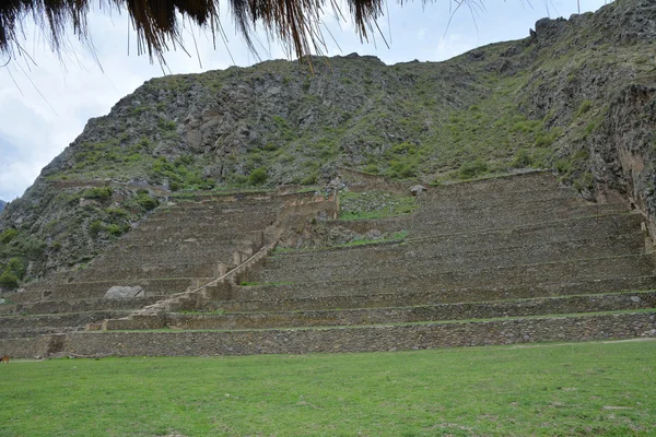 Ollantaytambo, antigua fortaleza Inca en el Valle Sagrado, Perú . — Foto de Stock