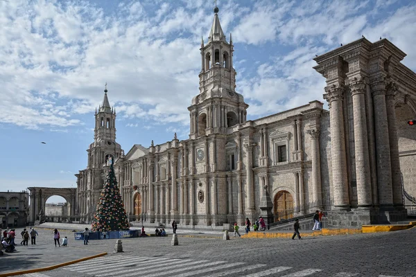 Catedral em Abancay, Peru . — Fotografia de Stock