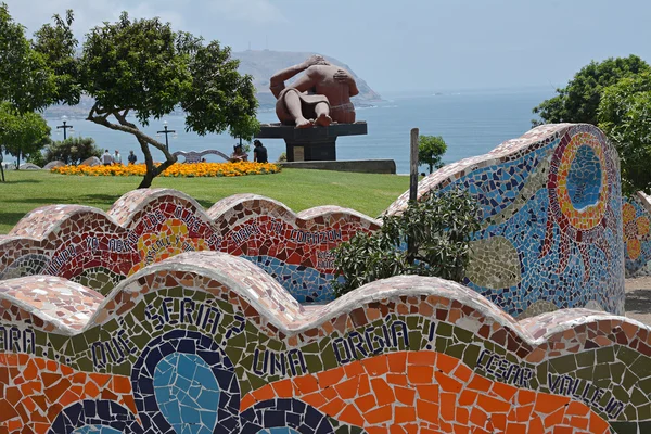 Park i Miraflores i Lima, Peru. — Stockfoto