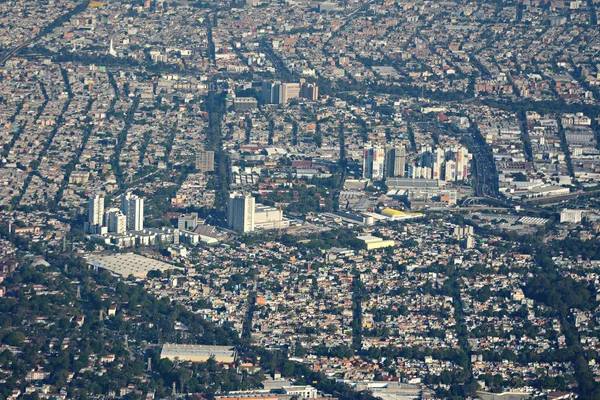 Flygfoto över mexico city. — Stockfoto